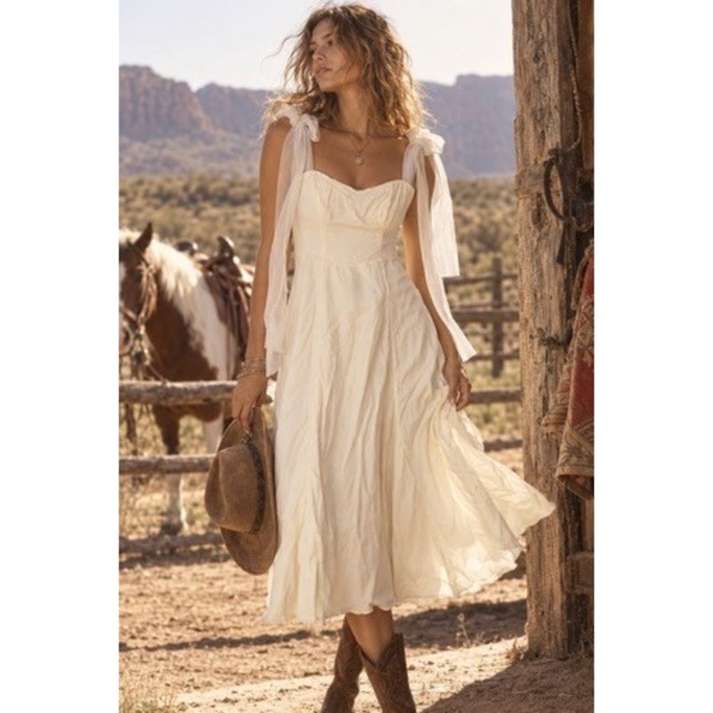 Reformation Kairo Dress Ivory Tulle Tie Strap smocked back bodice Midi Size 0